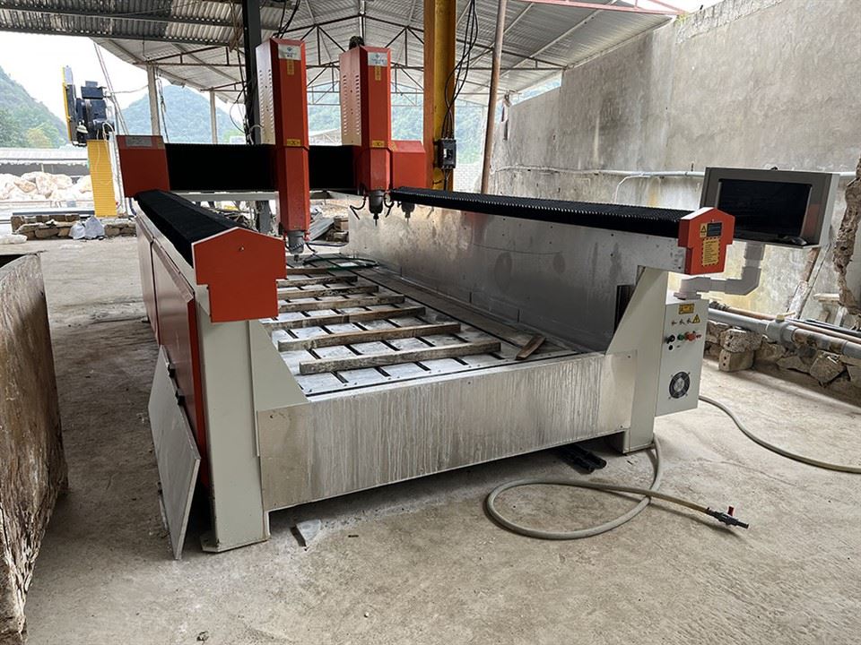 מכונת חריטת אבן CNC